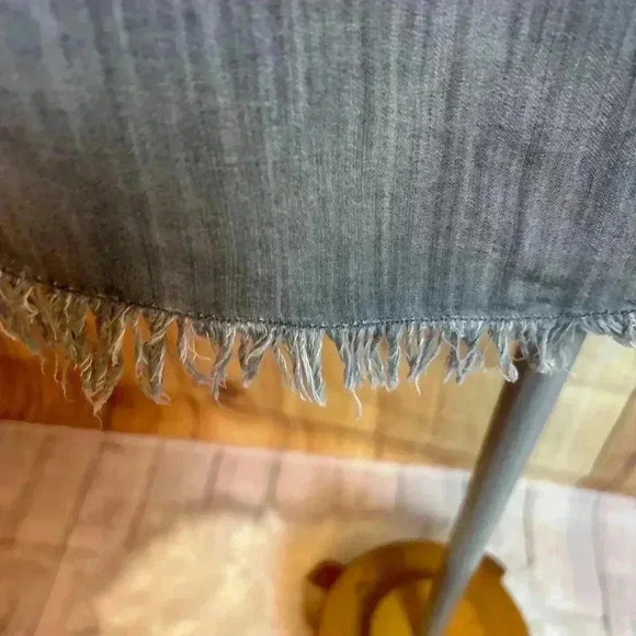 Beachlunchlounge Gray Chambray Hidden Button Down Shirt Women’s Size S/P - Picture 8 of 8